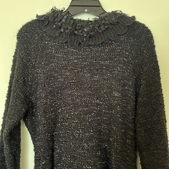 🖤✨ Vintage Lisa International Black Textured Knit Sweater with Ruffled Collar - Picture 11 of 12